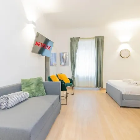 Comfortable In The Center Of Apartment Turin