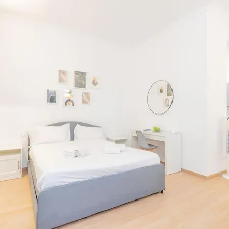 Comfortable In The Center Of Apartment *